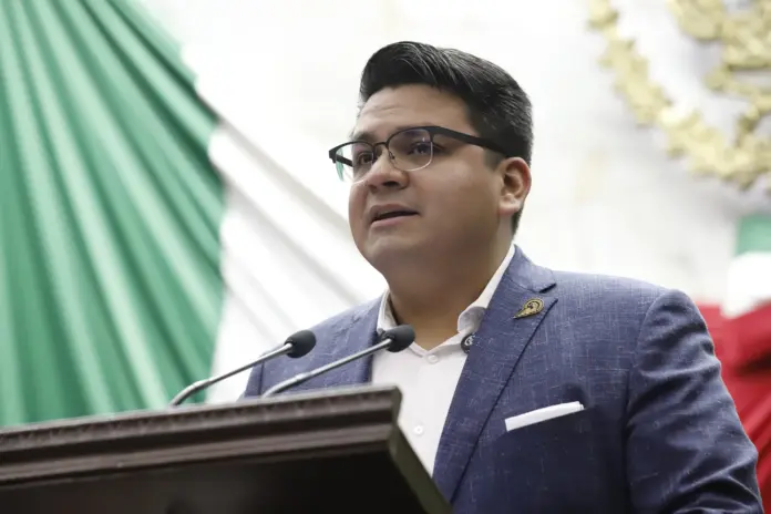 Toño Carreo condena enérgicamente detención de migrantes en Estados Unidos