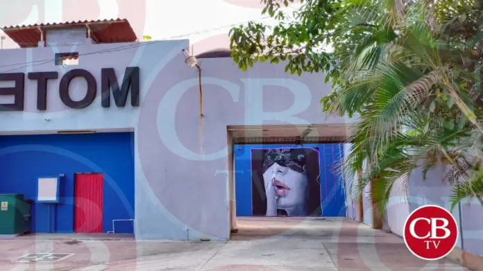 Lo apuñalan en un motel de LC y se muere desangrado