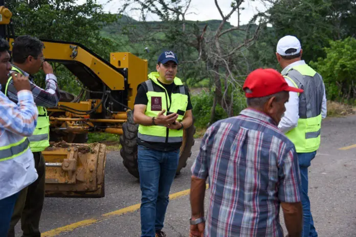 Activan línea para reportar deslaves en carreteras por lluvias
