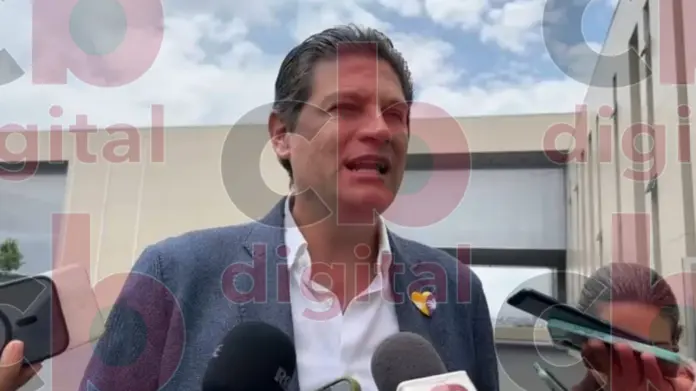 Alfonso Martínez Alcázar en contra de la 
