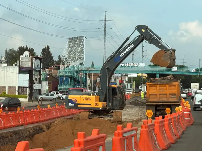 En dichas construcciones se invierten más de mil 700 millones de pesos para poder dar una mejor imagen pública a Michoacán.
