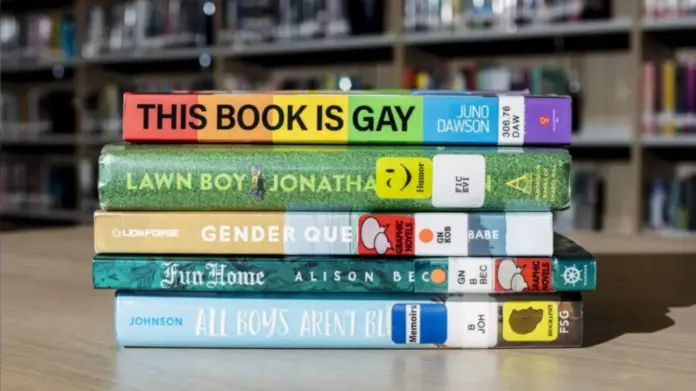 Corte Suprema de EE. UU. falla a favor de padres que rechazan libros LGBTQ+ en escuelas primarias