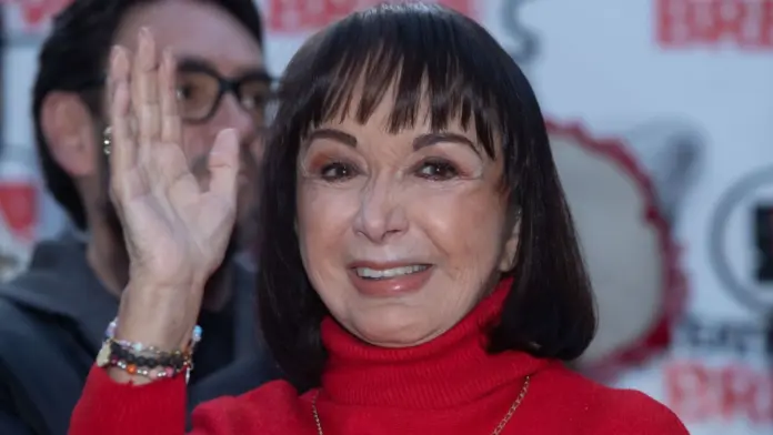 La Chilindrina 'desmiente' bioserie de Chespirito