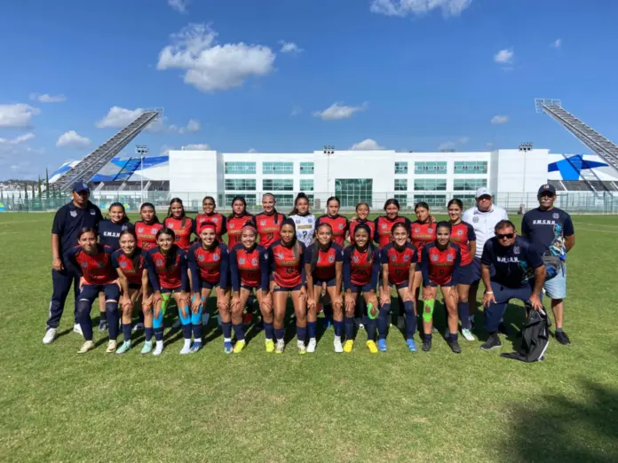 Equipos de fútbol soccer de la UMSNH pelearán por El Oro en la Universiada Nacional 2025