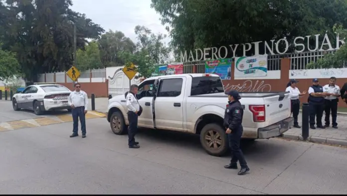 FGE asegura seis vehículos con requerimiento de repatriación a Estados Unidos