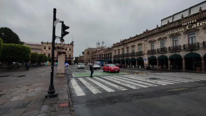 Onda tropical núm. 10 generará lluvias puntuales fuertes en Michoacán