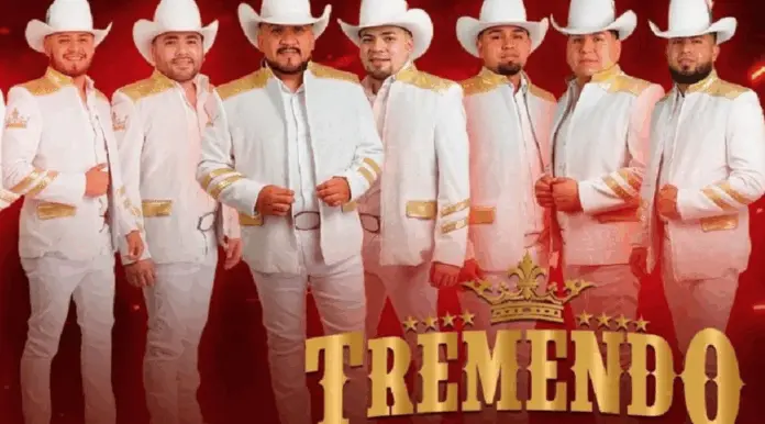 Integrantes del grupo Tremendo sufren accidente en carretera a General Cepeda