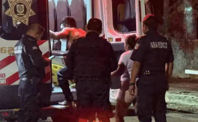 Mujer apuñala a hombre durante discusión en Yucatán