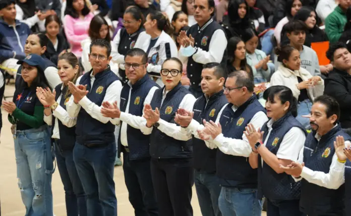 A poner todo su empeño desde el primer día de clase, convoca Yarabí Ávila a aspirantes a estudiar en la UMSNH