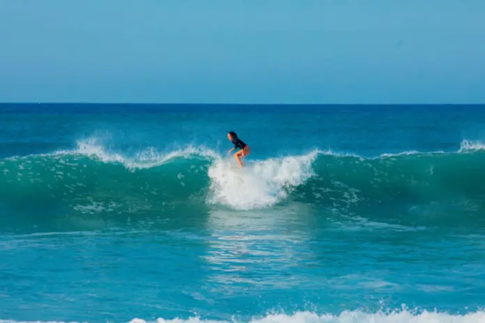Playas limpias en Michoacán, listas para recibirte: Sectur