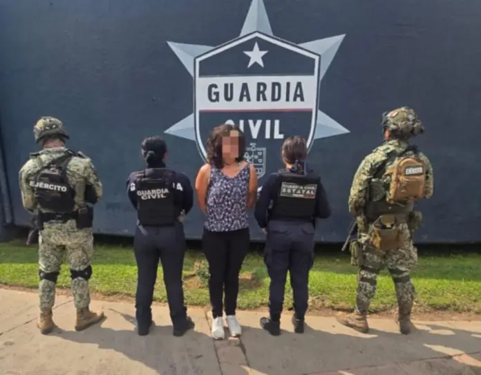 En Morelia cae mujer buscada por corrupción de menores y portaba mentanfetamina