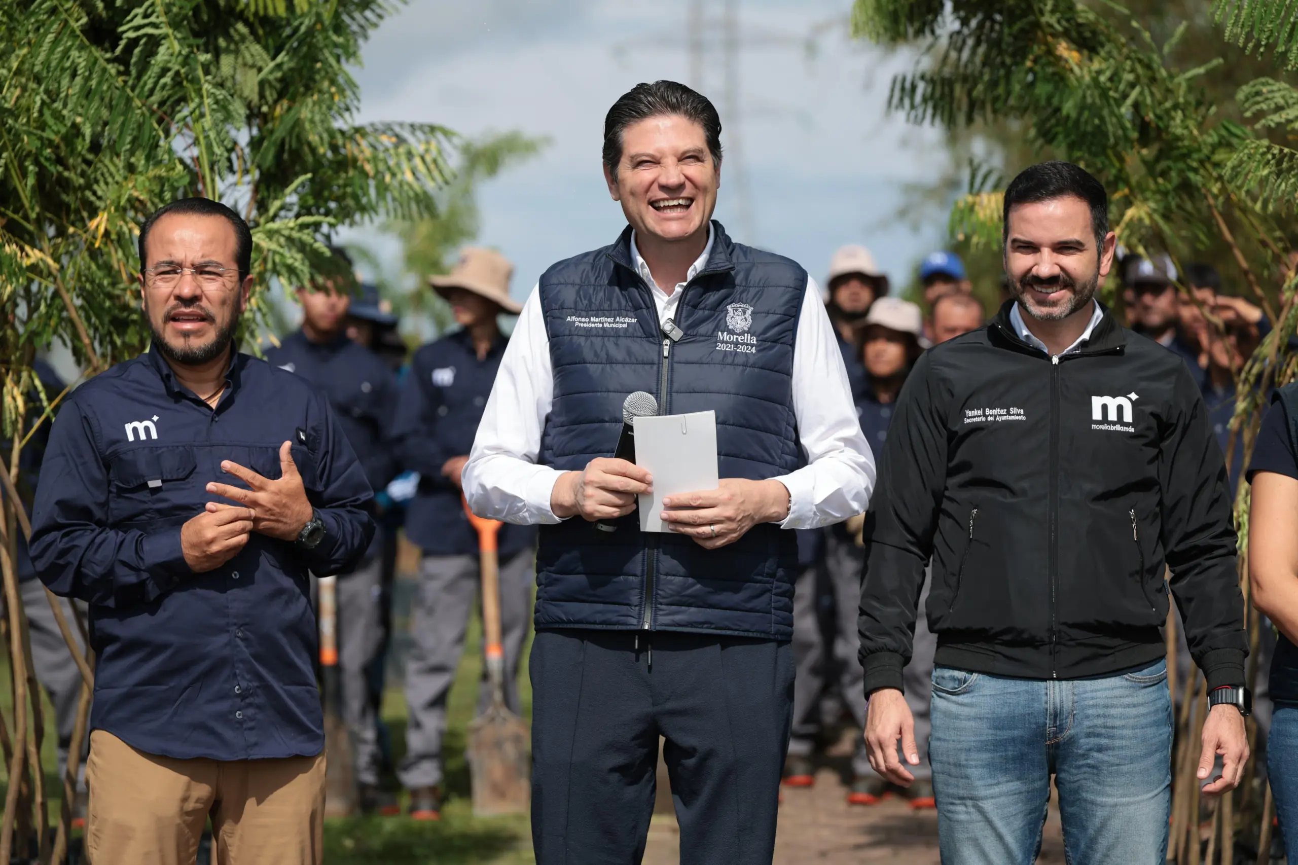 Alfonso Martínez arranca jornada de Reforestación Urbana Alfonso Martínez arranca jornada de Reforestación Urbana