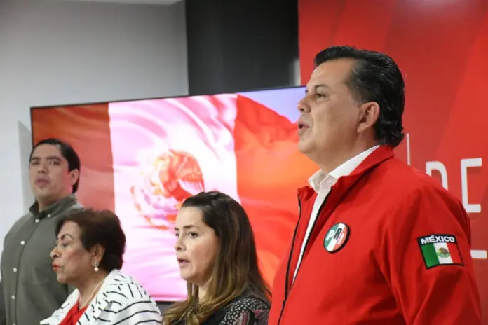 “Revolución Social hace más que la Fiscalía con solo Facebook”: Memo Valencia a Morena