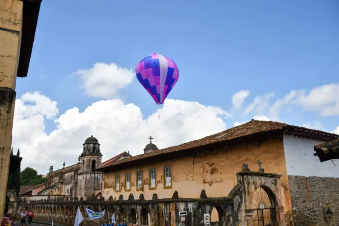 Julio Arreola inaugura el Cantoya Fest 2025