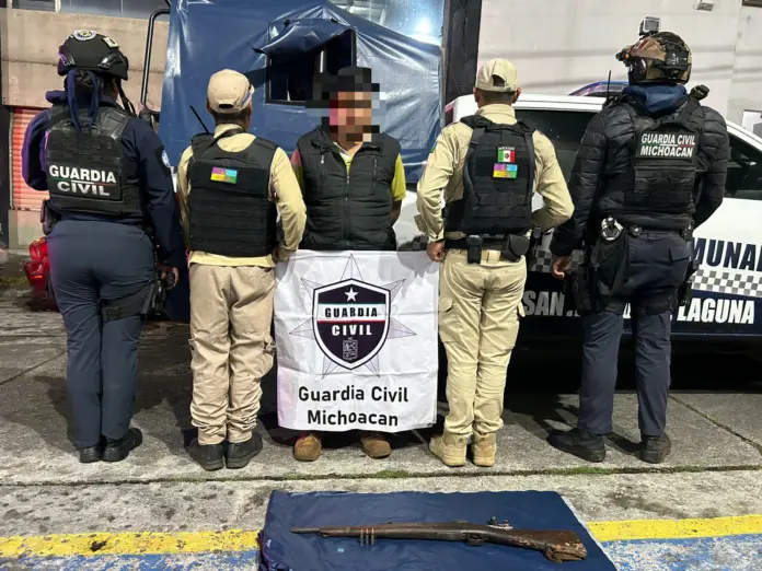 Detenido hombre con arma de fuego, en Quiroga