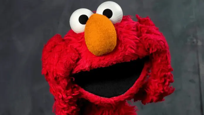 Cuenta de Elmo en “X” fue hackeada; publican mensajes antisemitas y racistas