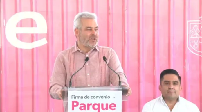 Bedolla firma convenio de Parque Bajío en Michoacán
