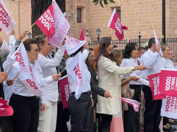 Seis millones de libros de texto llegarán a escuelas de Michoacán, anuncia Gabriela Molina