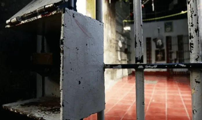 Ocho muertos y diez heridos deja motín en penal de Veracruz