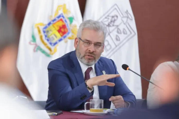 Ramirez Bedolla declara que narcomantas buscan sembrar miedo entre la población