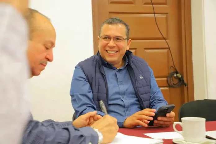 Legislar también es respaldar las luchas sindicales y de grupos sociales: JC Barragán
