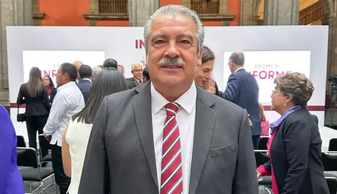Morón, entre el selecto grupo de legisladores invitados por Sheinbaum a su informe