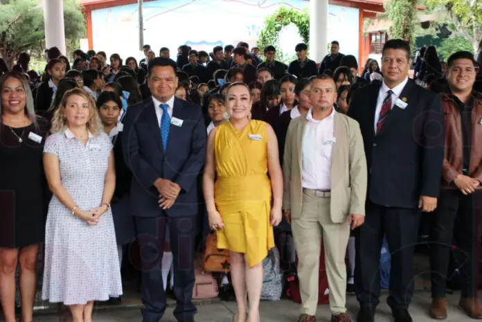 Rosa Elia Milán Pintor encabeza Inauguración del Ciclo Escolar 2025-2026 en Cuitzeo