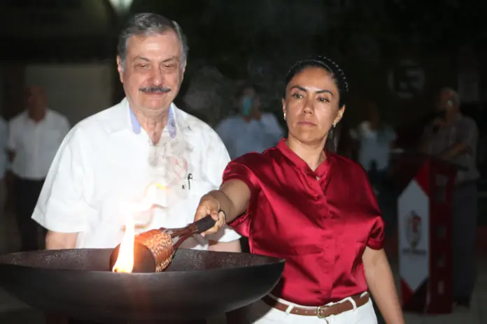 Con profundo respeto, el municipio de Apatzingán recibió ayer el Fuego Patrio, símbolo de unidad nacional y memoria histórica, como parte