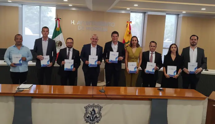 Adolfo Torres presenta avances y logros del OOAPAS Morelia