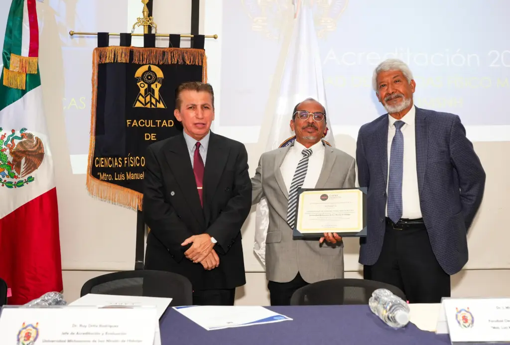 Licenciatura en Ciencias Físico Matemáticas obtiene reacreditación; garantiza la formación de profesionales calificados