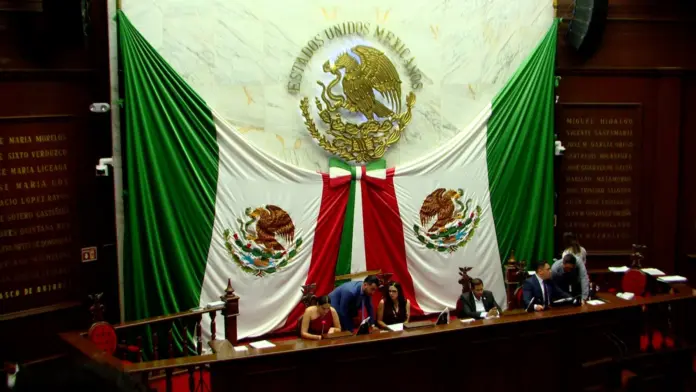 Entre prolongada discusión fue probada la nueva Ley de la FGE