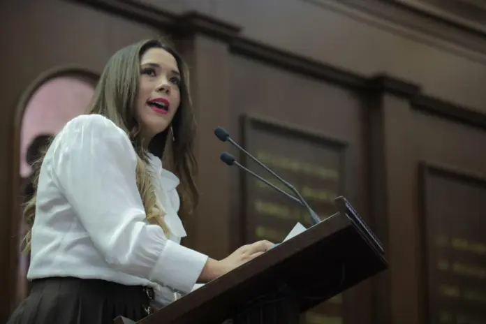 Xóchitl Ruiz propone modernizar el Periódico Oficial del Estado
