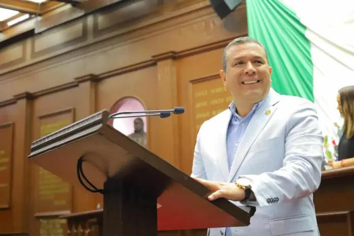 Las maestras y maestros no deben ser criminalizados por cumplir su deber: JC Barragán