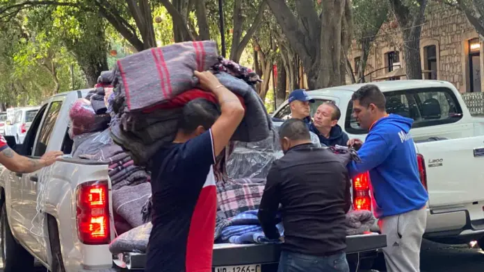 Arranca colecta de cobijas 