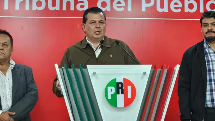 Señala Memo Valencia que la muerte de Carlos Manzo es consecuencia de la impunidad que hay en Michoacán