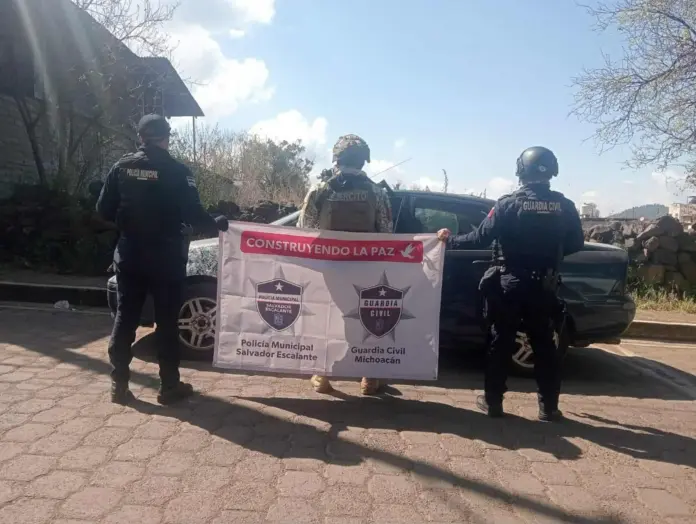 Recuperan vehículos con reporte de robo en La Antorcha