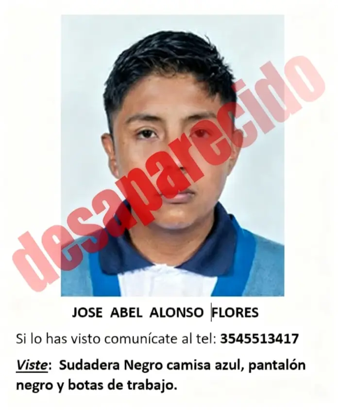Bloquean carretera en Tingüindín por desaparición de joven