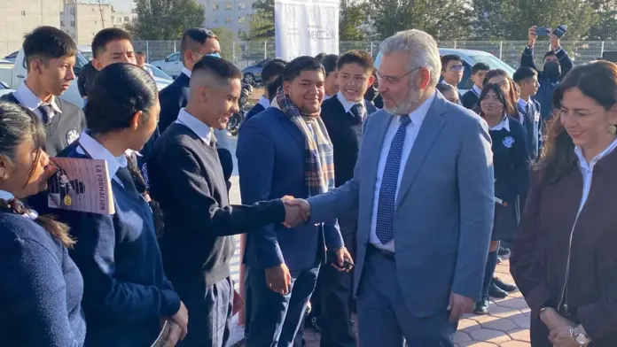 Gobernador inaugura Secundaria “Ifigenia Martínez” en Villas del Pedregal