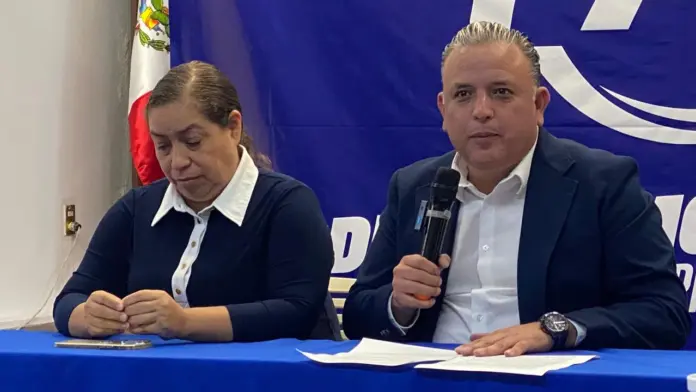 Morena exhibe su división interna, asegura Carlos Quintana