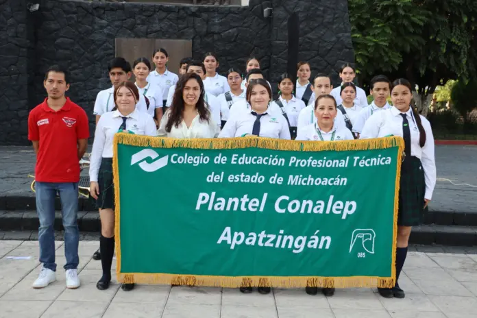Gobierno de Apatzingán conmemora el 109 aniversario de la Constitución Política de los Estados Unidos Mexicanos