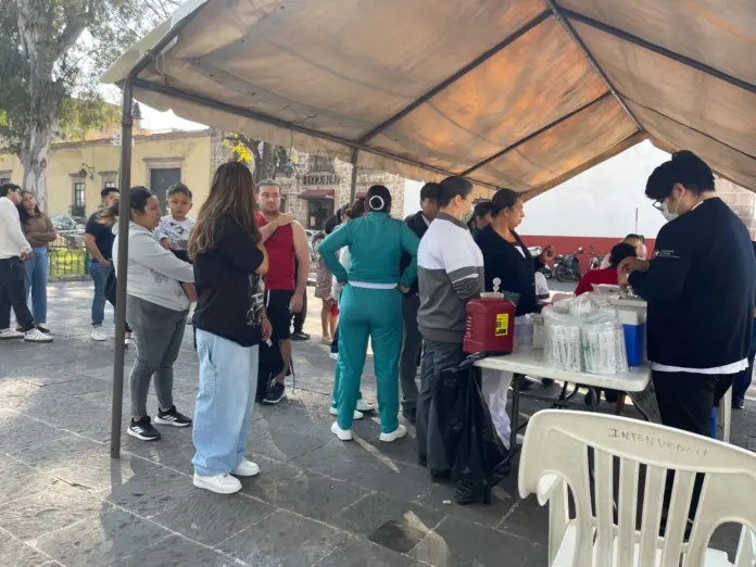 Instalan 12 módulos de vacunación en diferentes puntos de Morelia