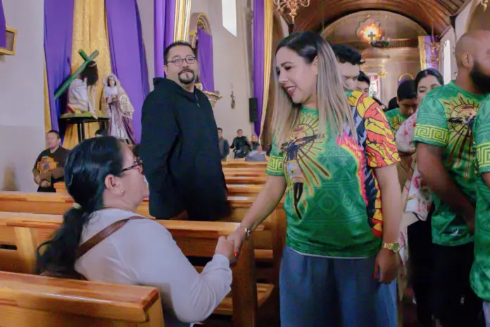 Dayana Pérez acompaña el regreso de peregrinos a Santa Clara del Cobre