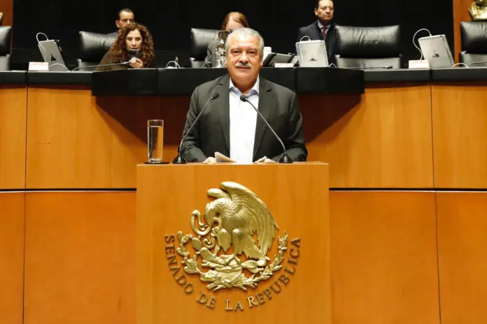 Senado aprueba por unanimidad reforma de Raúl Morón para transformar las bibliotecas en espacios incluyentes y plurilingües
