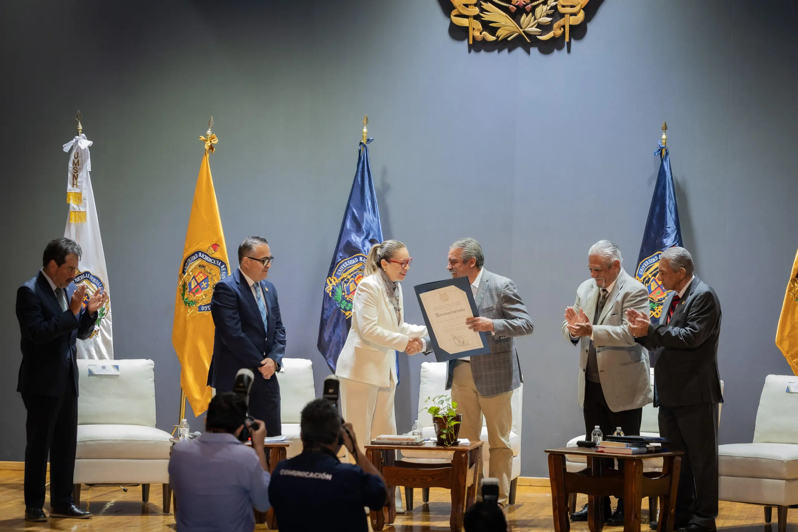 “La Universidad Michoacana es el corazón político y social de nuestro estado”: Raúl Morón “La Universidad Michoacana es el corazón político y social de nuestro estado”: Raúl Morón
