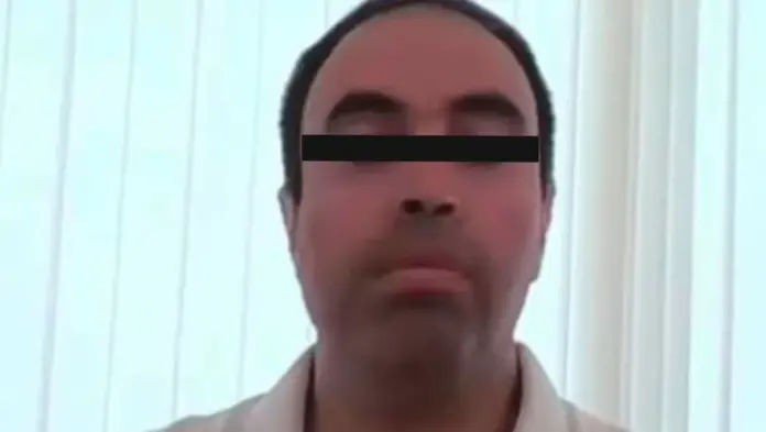 Menor muere durante cirugía, el doctor estaba distraído con el celular