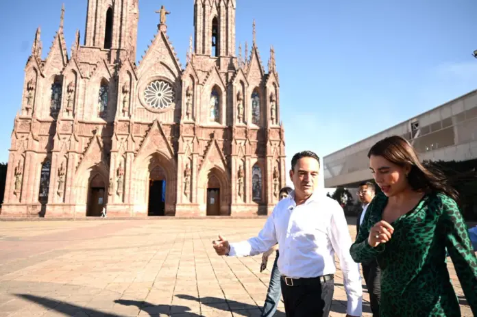 Con la intención de atraer más turismo a Zamora, Carlos Soto presenta proyecto de iluminación del Santuario Guadalupano