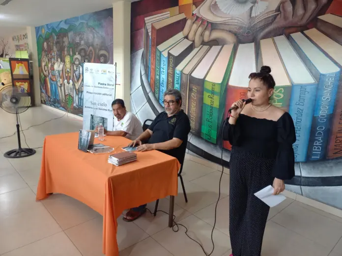 Presentan Novela 