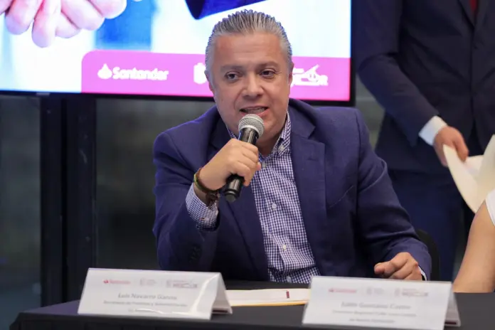 Casi 830 mil trámites de pago de refrendo vehicular acumulados hasta el momento: Luis Navarro