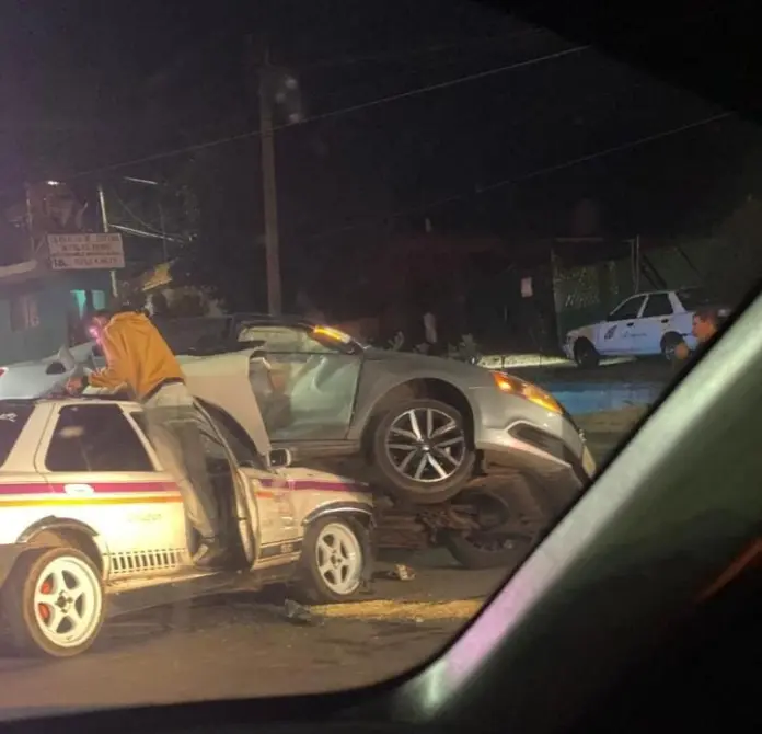 Un herido deja brutal choque en Uruapan