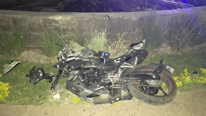 Ebrios chocan su “mortalika” con una glorieta en Zamora